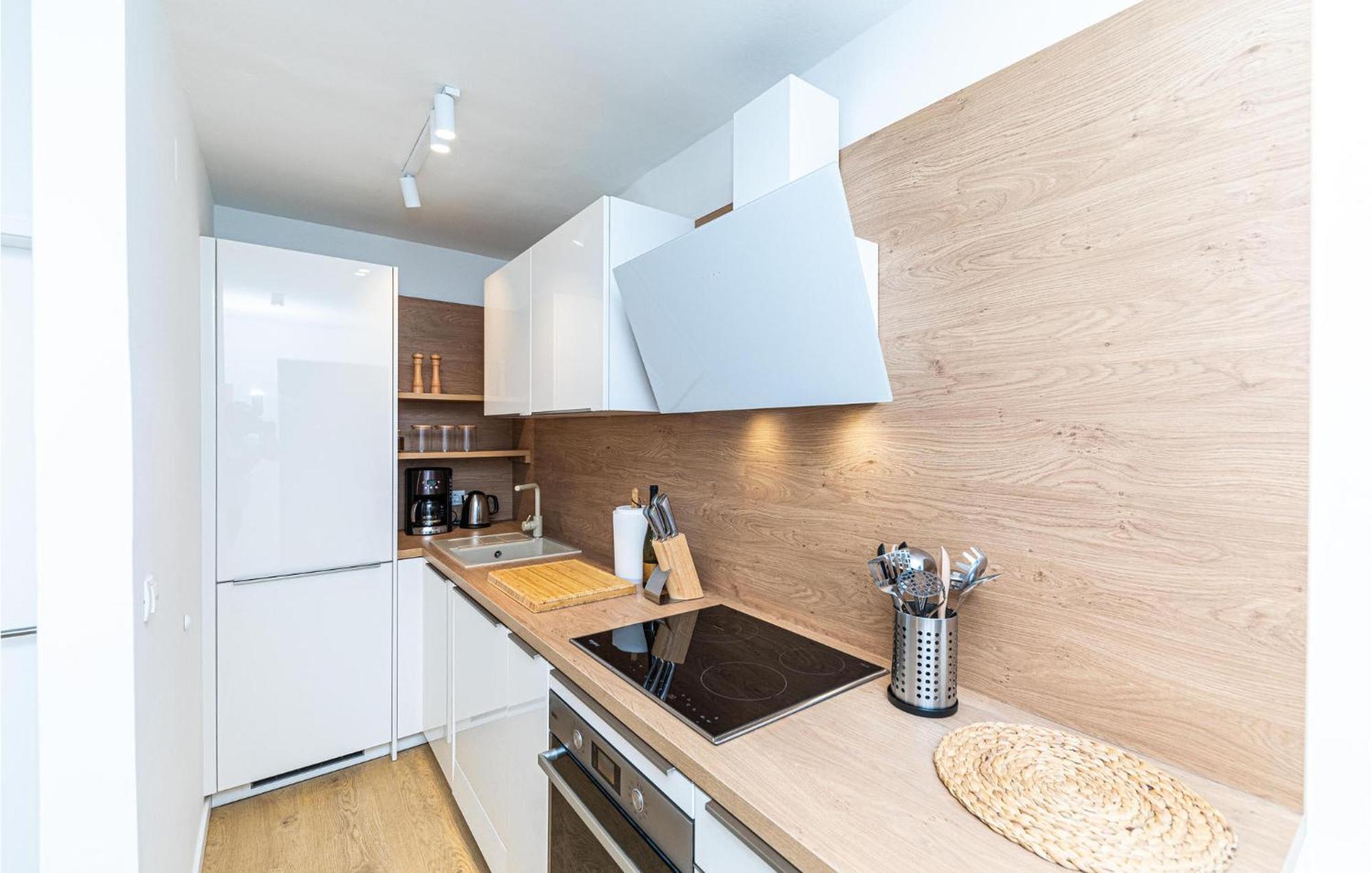 3 Bedroom Lovely Home In Jadrija Bagian luar foto