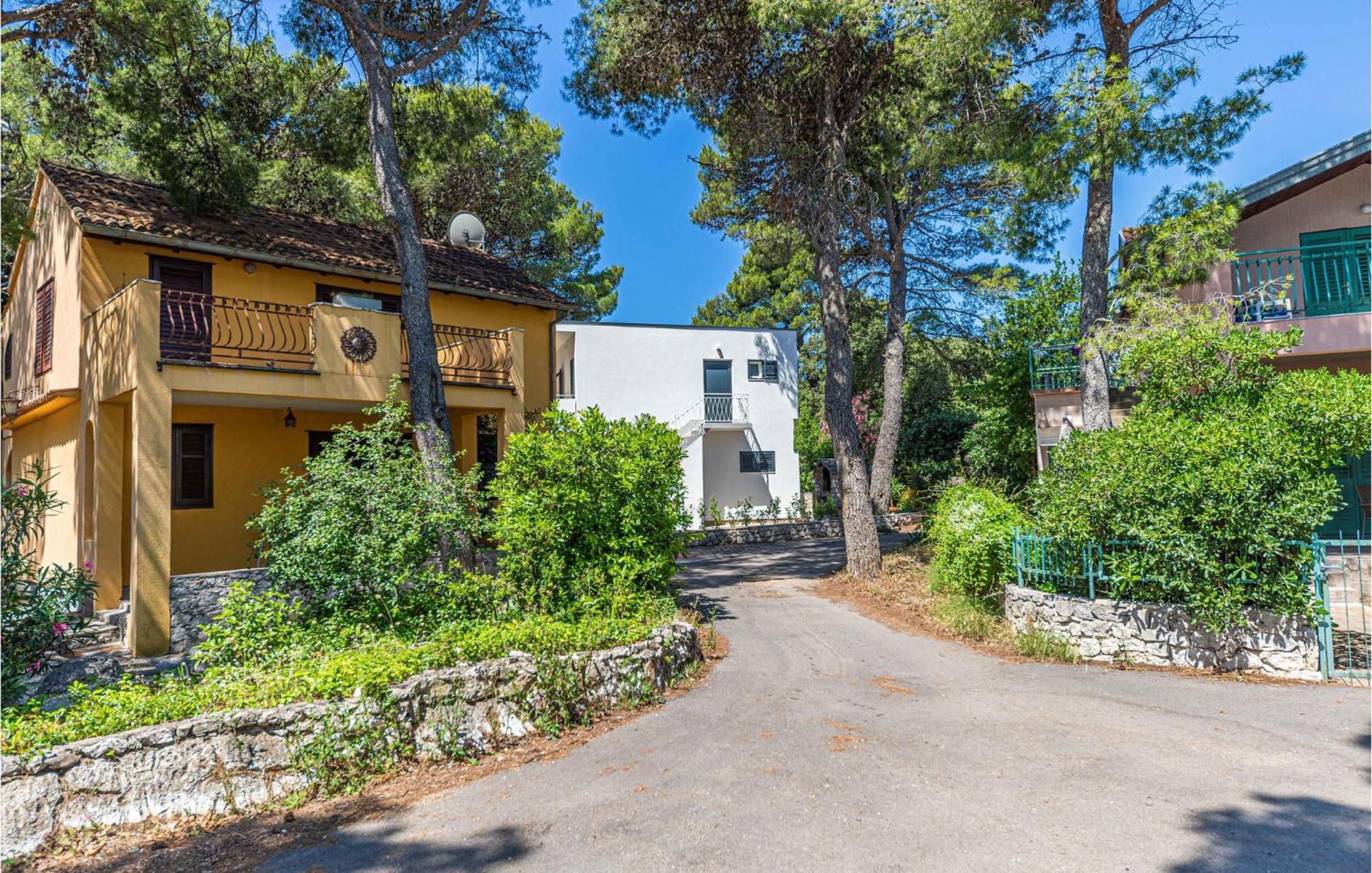 3 Bedroom Lovely Home In Jadrija Bagian luar foto