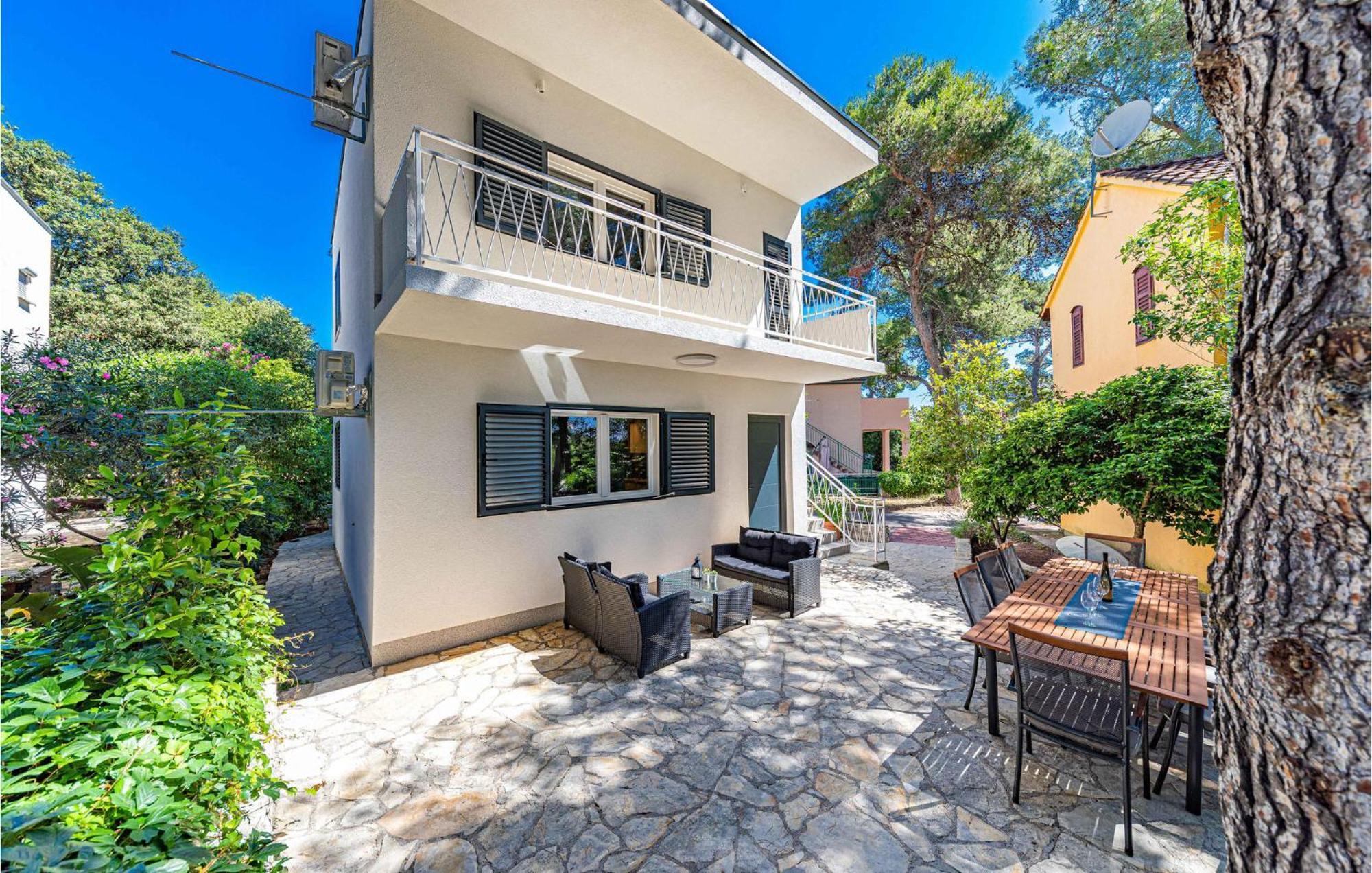 3 Bedroom Lovely Home In Jadrija Bagian luar foto