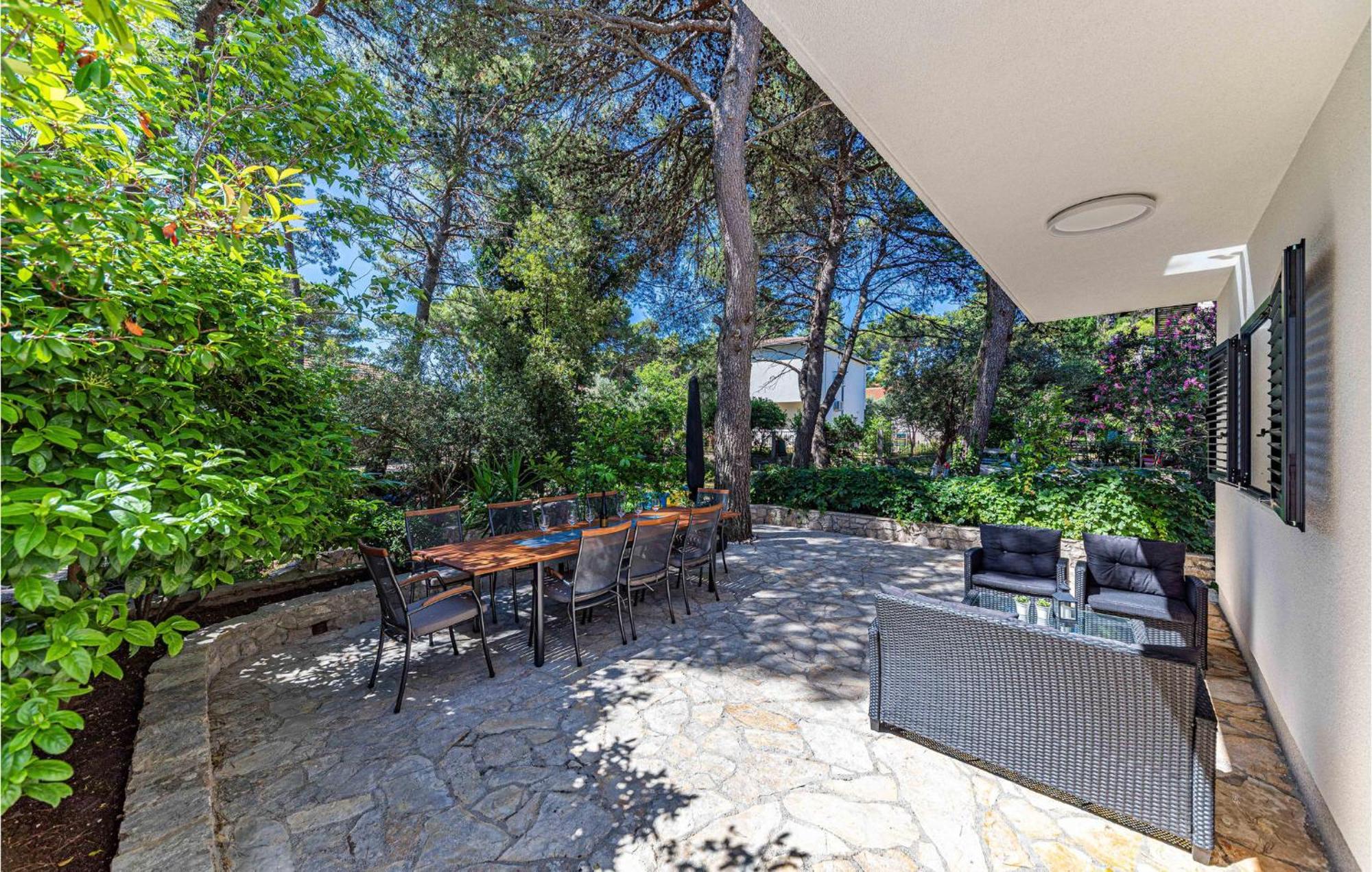 3 Bedroom Lovely Home In Jadrija Bagian luar foto